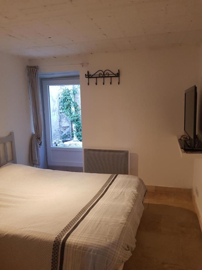 Chambre d'hôte Geiko Cabrieres-d'Aigues Exterior foto